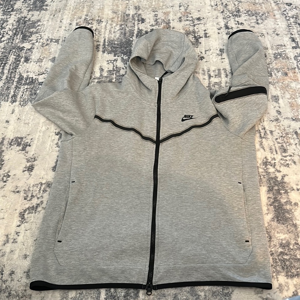 Nike Sports Tech jacket men’s Large